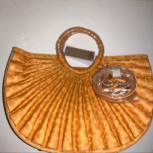 Handbags - 2 Color Options Leopard Printed Pleated Handbag